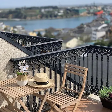 Moderno Piso Con La Mejor Terraza De Ribadeo Y Vistas Maravillosas Exterior foto