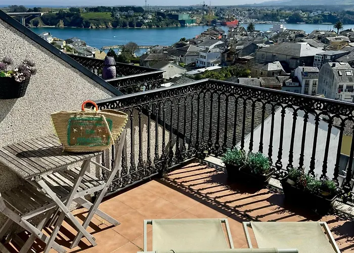 Moderno Piso Con La Mejor Terraza De Ribadeo Y Vistas Maravillosas